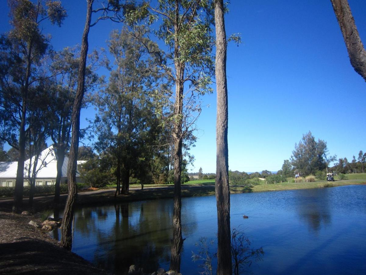 Villa 3Br Bella Vista Villa Located Within Cypress Lakes Resort Pokolbin Exterior photo